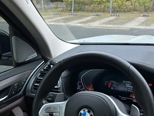 BMW X3 — Фото автомобиля 10