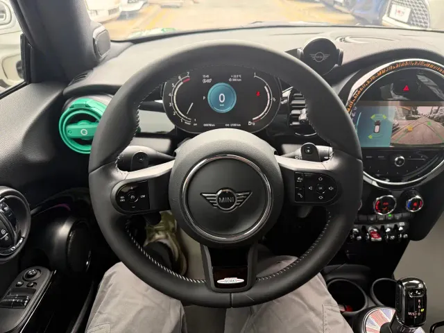 MINI Hatch — Фото автомобиля 15