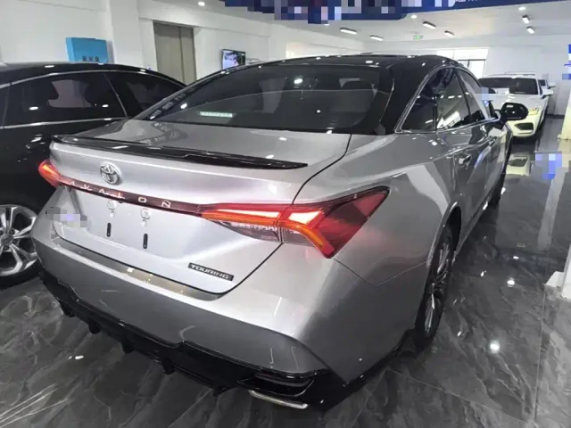 Toyota Avalon — Фото автомобиля 6