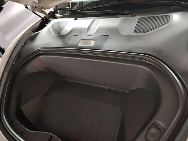 Xiaomi SU7 — Фото автомобиля 19