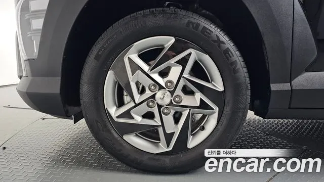 Hyundai Kona SX2 — Фото автомобиля 5