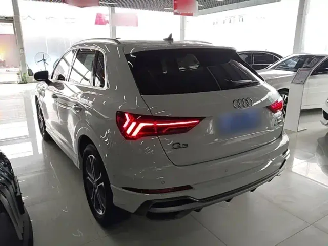 Audi Q3 — Фото автомобиля 4