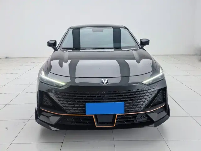 Changan UNI-V — Фото автомобиля 2