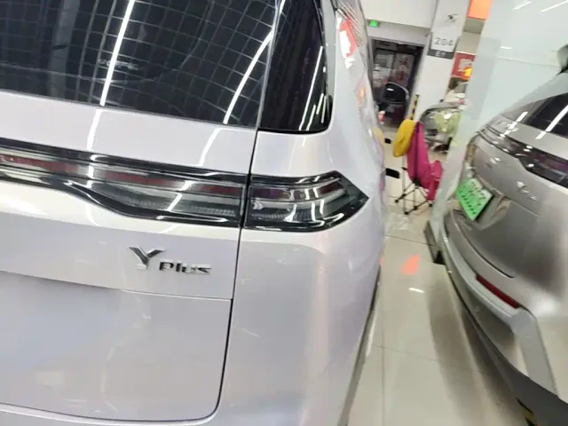 GAC Aion Y — Фото автомобиля 7