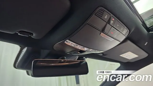 Mercedes-Benz CLS-Class — Фото автомобиля 17