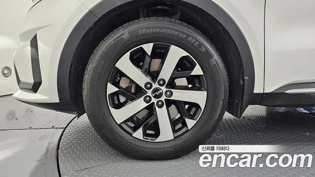 Kia Sorento Sorento 4-е поколение Бензин 2.5T 2WD — Фото автомобиля 5