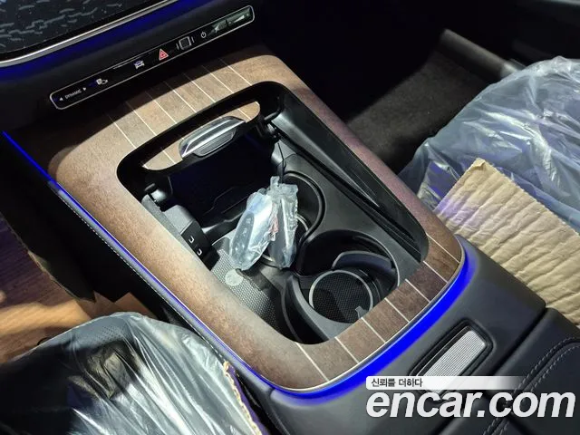 Mercedes-Benz E-Class — Фото автомобиля 18