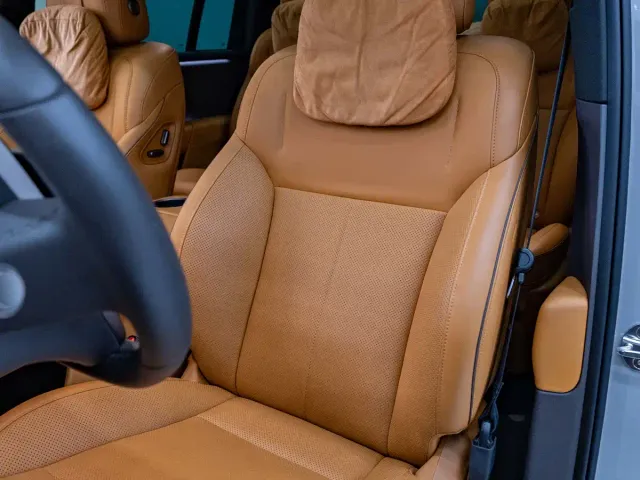 Li Auto i8 — Фото автомобиля 4