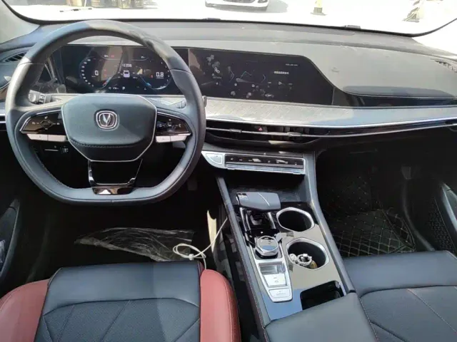 Changan Eado — Фото автомобиля 5