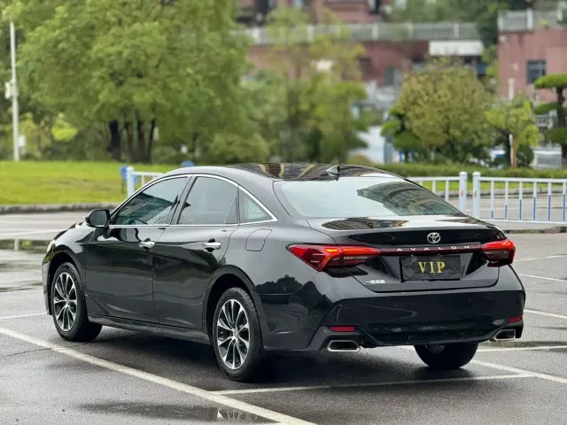 Toyota Avalon — Фото автомобиля 7