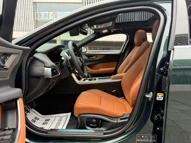 Jaguar XEL — Фото автомобиля 18