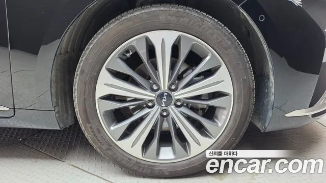 Kia K8 K8 Hybrid — Фото автомобиля 6