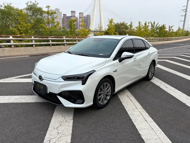Фотография автомобиля — GAC Aion S