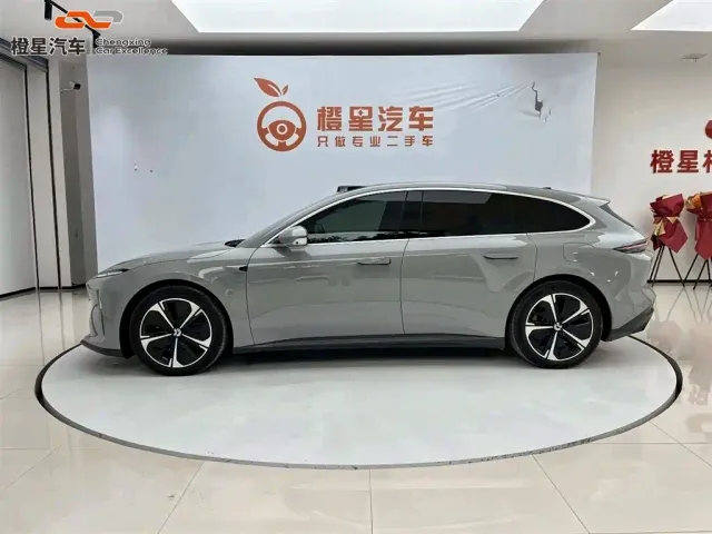 Nio ET5 Touring — Фото автомобиля 3