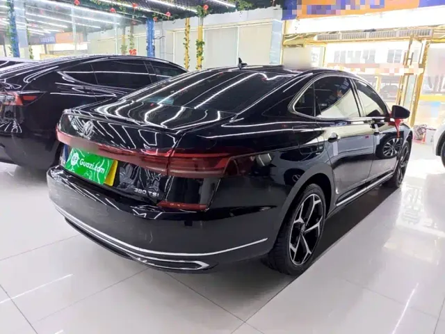 Volkswagen Passat — Фото автомобиля 6