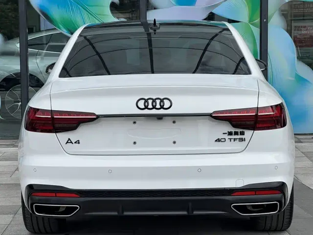 Audi A4L — Фото автомобиля 13