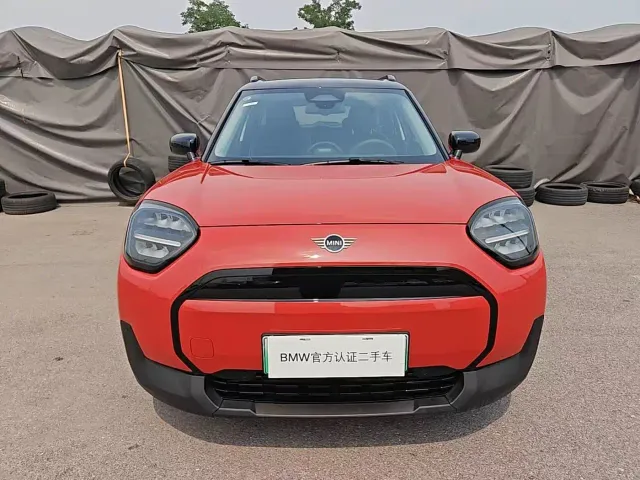 MINI Electric MINI ACEMAN — Фото автомобиля 3