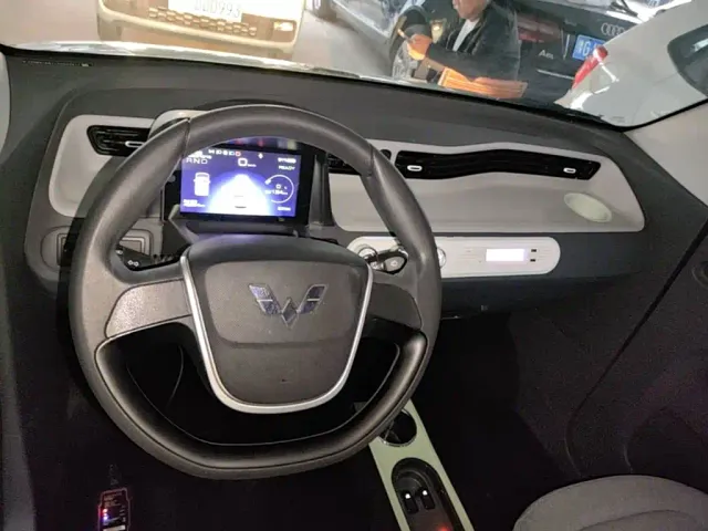 Wuling Hongguang Mini EV — Фото автомобиля 9