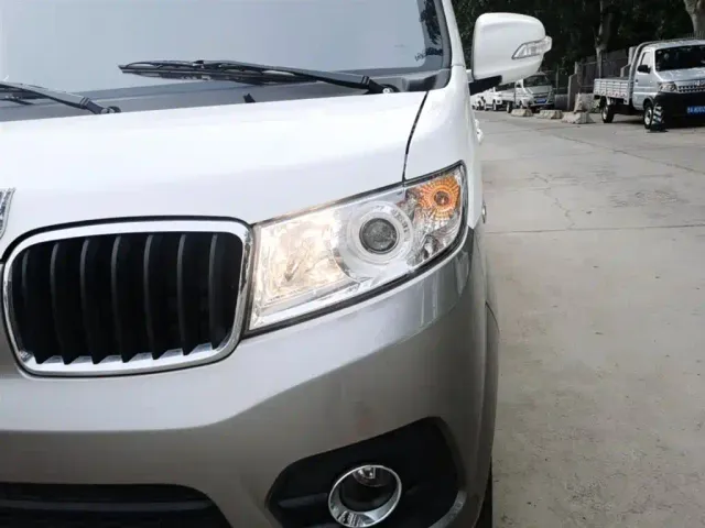 Jinbei New Hiace X30L — Фото автомобиля 23