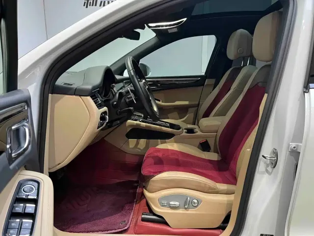 Porsche Macan — Фото автомобиля 9