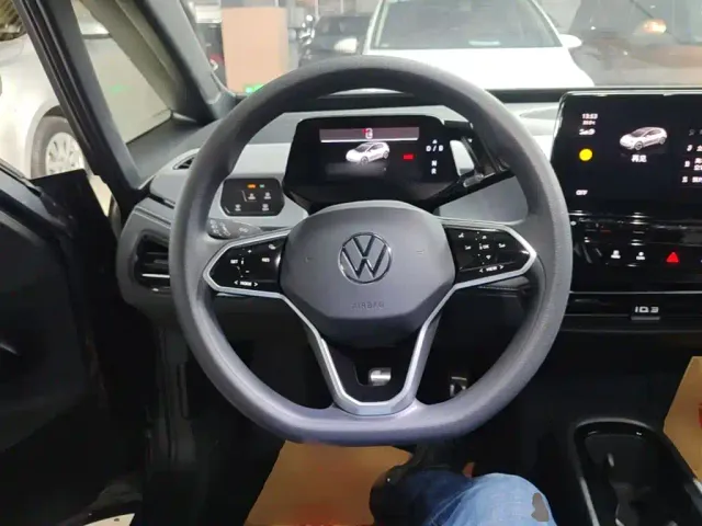 Volkswagen ID.3 — Фото автомобиля 10