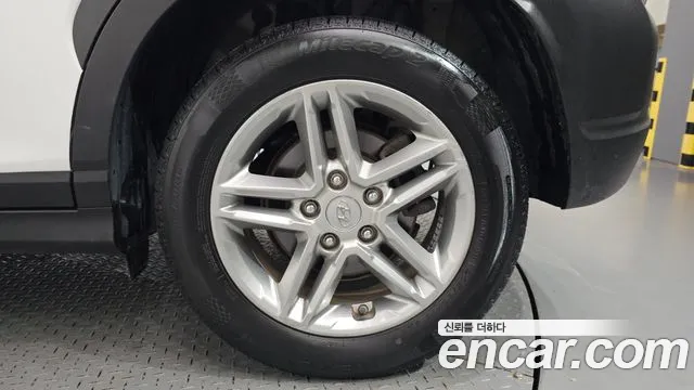 Hyundai Kona — Фото автомобиля 6