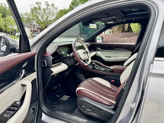 Geely Xingyue L — Фото автомобиля 9