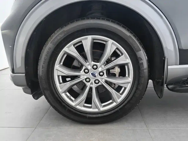 Ford Explorer — Фото автомобиля 17