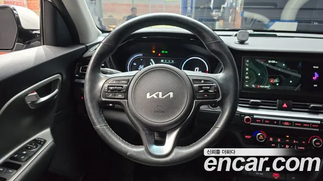 Kia Niro Niro Plus Air — Фото автомобиля 13