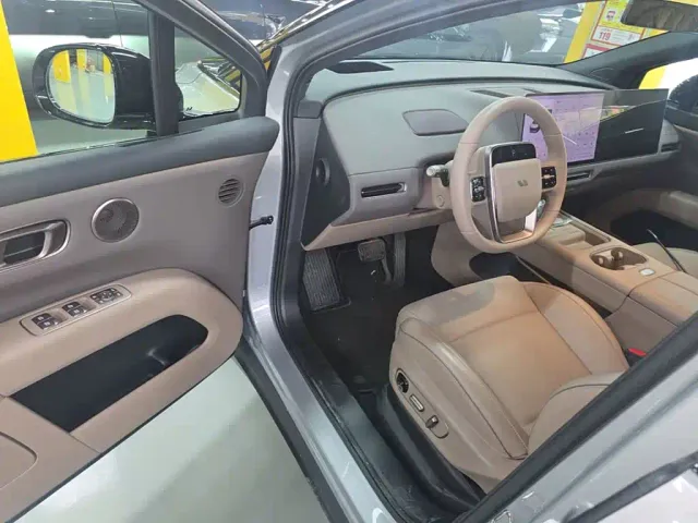 Li Auto i6 — Фото автомобиля 15