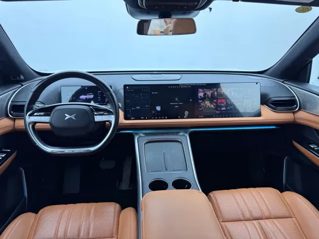 Xpeng G9 — Фото автомобиля 3