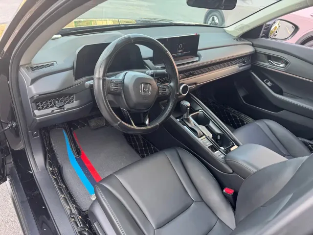 Honda Accord — Фото автомобиля 14