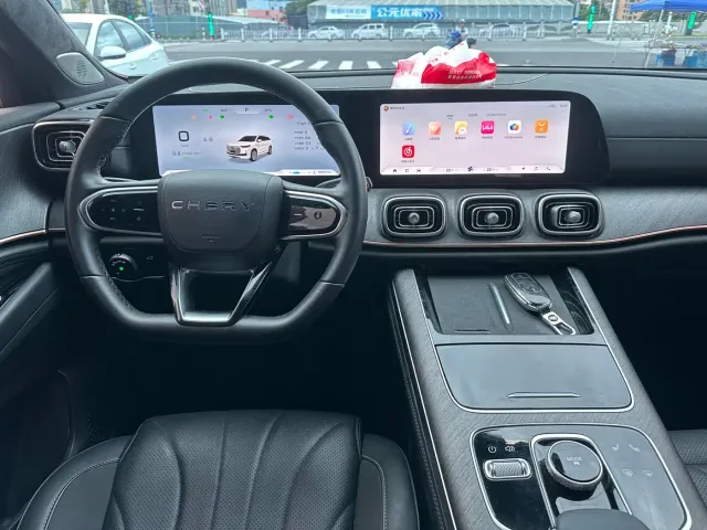Chery Tiggo 9 — Фото автомобиля 10