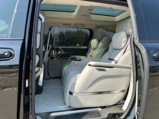 Huadong Auto Huadong Business Van — Фото автомобиля 10