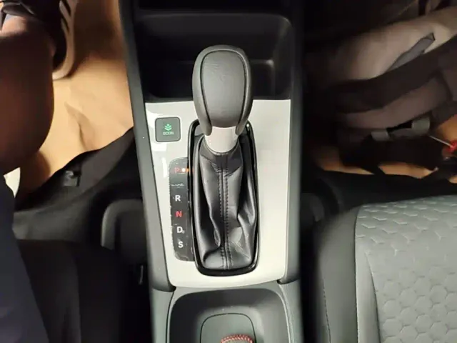 Honda Fit — Фото автомобиля 13