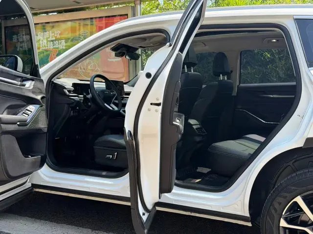 Haval H6 — Фото автомобиля 12