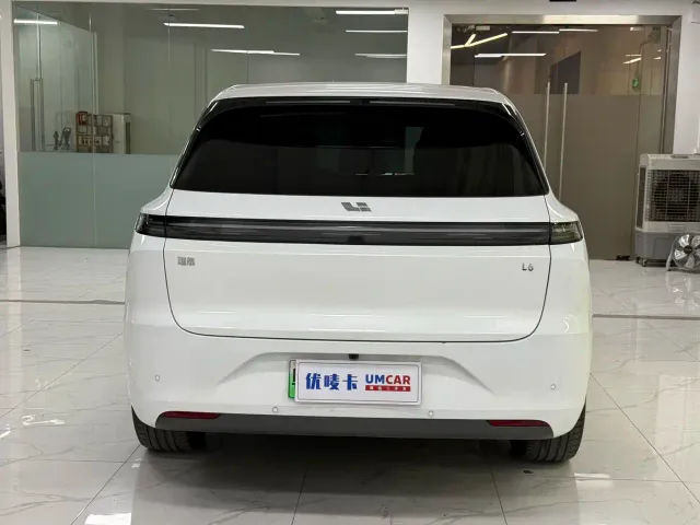 Li Auto L6 — Фото автомобиля 5