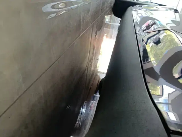 Tesla Model Y — Фото автомобиля 21