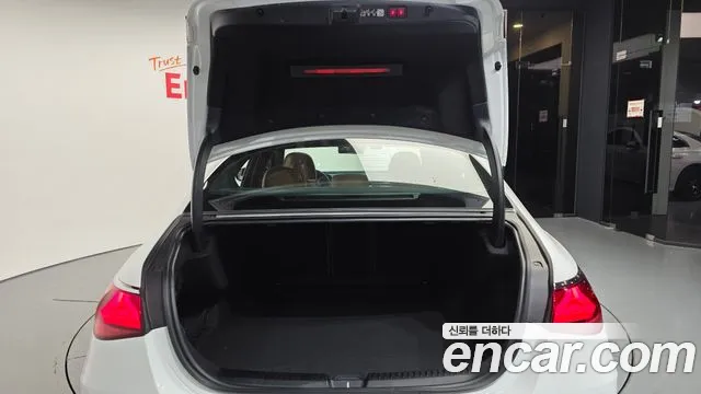 Mercedes-Benz E-Class W214 — Фото автомобиля 26