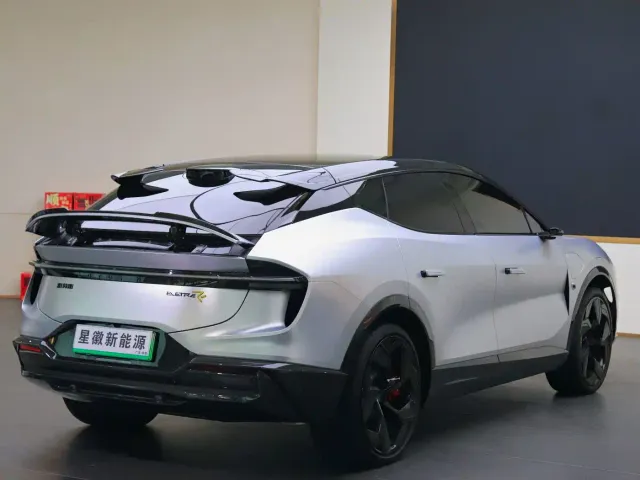 Lotus Eletre — Фото автомобиля 22