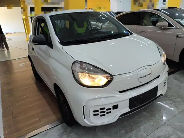 Roewe Clever — Фото автомобиля 3