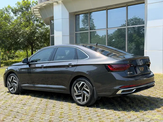 Volkswagen Sagitar — Фото автомобиля 6