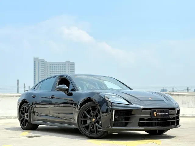 Porsche Panamera — Фото автомобиля 3