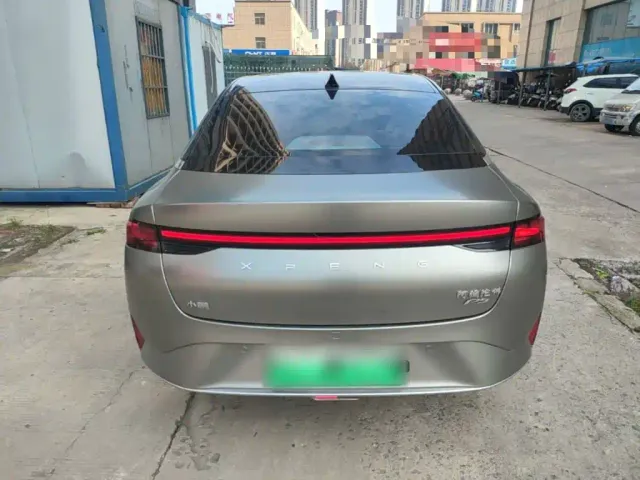 Xpeng P5 — Фото автомобиля 5