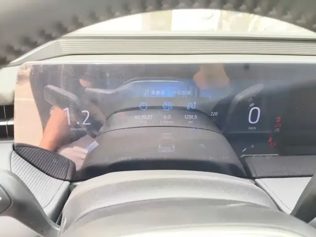 Ford Mondeo 2025 1.5T EcoBoost Luxury — Фото автомобиля 15