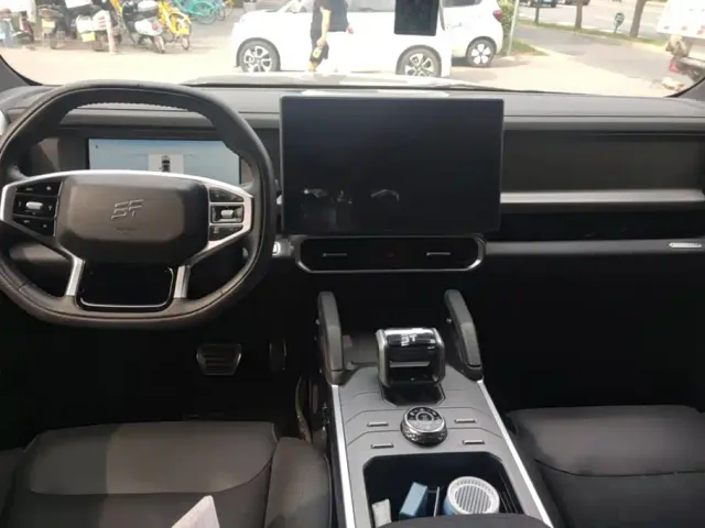 Jetour T2 — Фото автомобиля 12