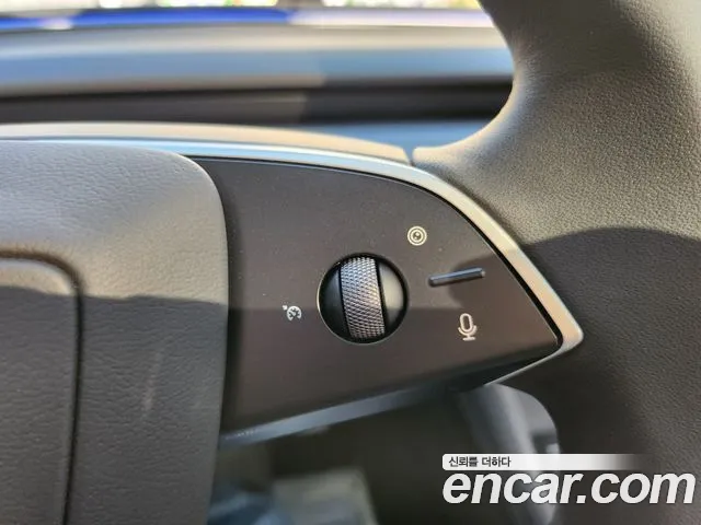 Tesla Model 3 — Фото автомобиля 19