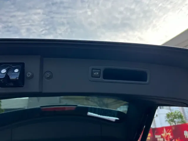 Toyota Highlander — Фото автомобиля 25