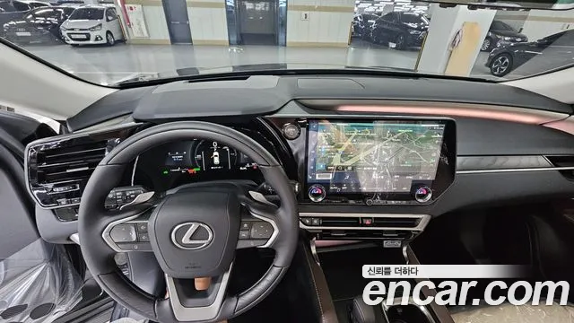 Lexus RX — Фото автомобиля 14
