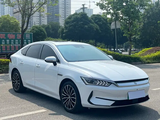 BYD Qin PLUS — Фото автомобиля 3